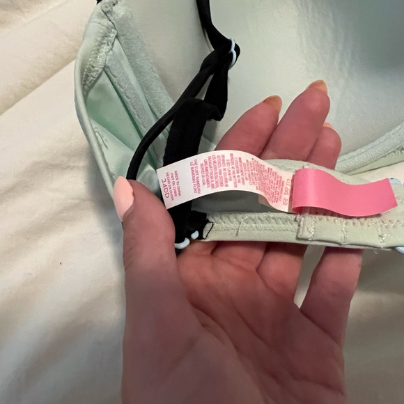 Victorias Secret bikini top - Picture 5 of 5